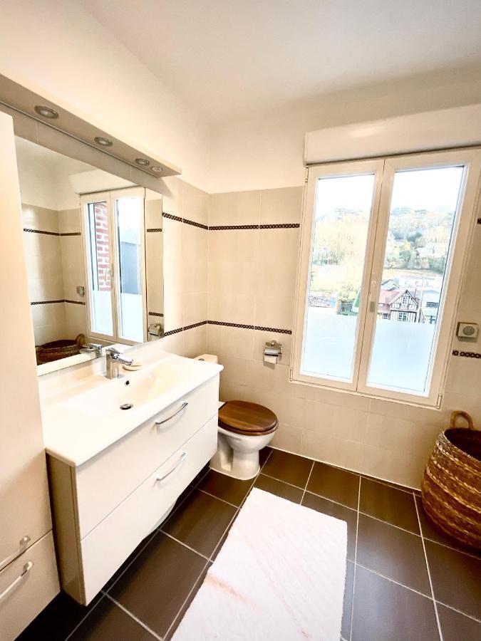 Etretat: Agreable Maison De Ville Екстер'єр фото